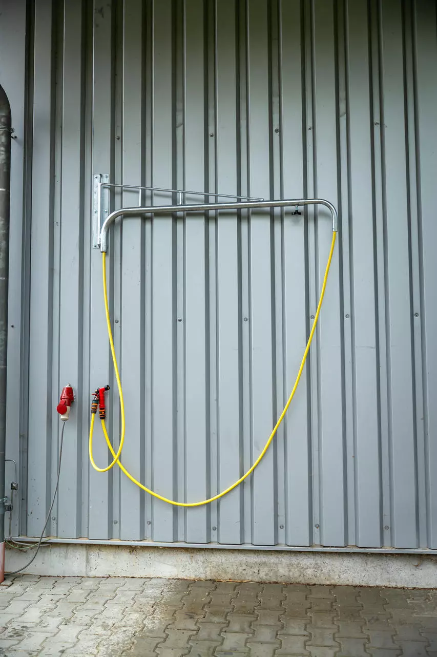 Douche modulable pour chevaux