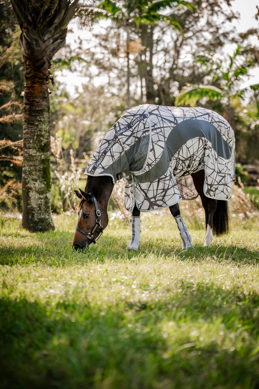 Couverture anti-mouches pour cheval avec encolure amovible Couverture anti-mouches pour cheval avec encolure amovible