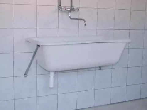 Kerbl Support mural pour bac de rinçage Economique 100 L