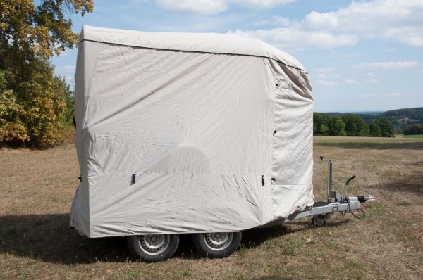 Bâche universelle pour remorque à chevaux